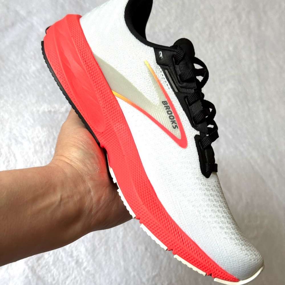 Brooks Womens Launch 10 Running Shoe Sz 8 - Picture 2 of 12